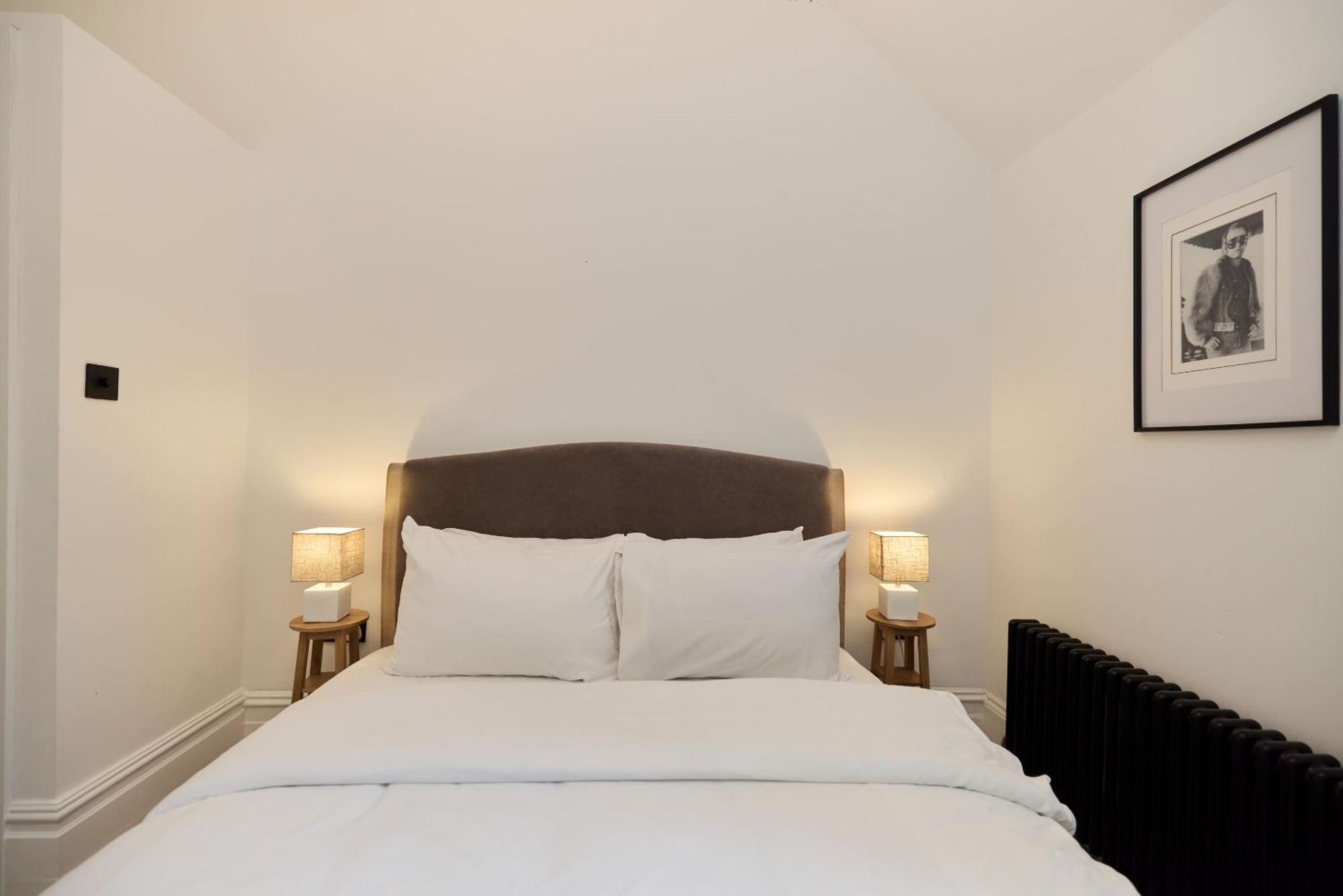 The Courtyard Flat - 2-bed 2-bath Near Clapham Junction Apartment